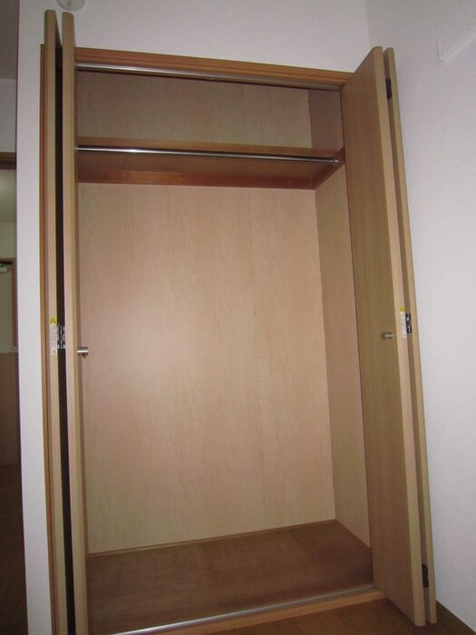 物件内観写真16　(収納)