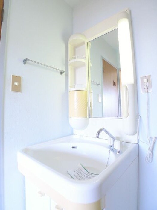 物件内観写真12　(洗面)