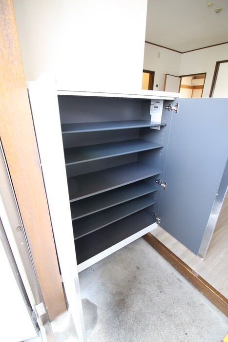 物件内観写真15　(靴箱)