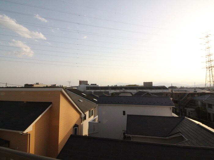 物件内観写真16　(室内からの展望)