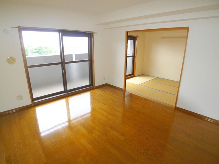 物件内観写真7　(居室)