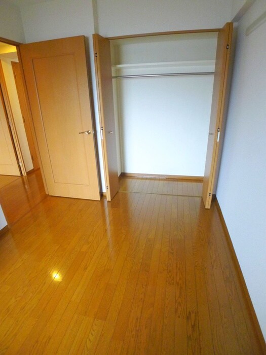 物件内観写真12　(収納)