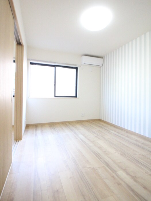 物件内観写真10　(居室)