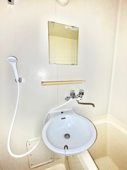 メゾン栗木台の洗面