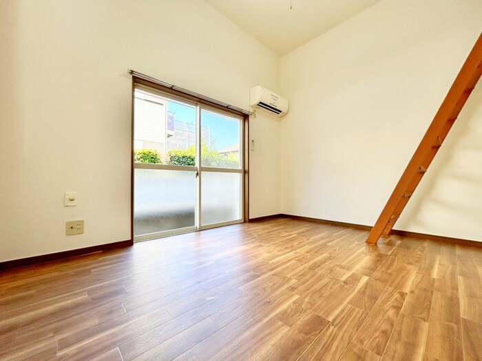 物件内観写真9　(居室)