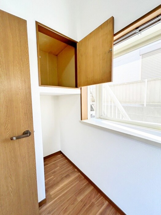 物件内観写真18　(収納)