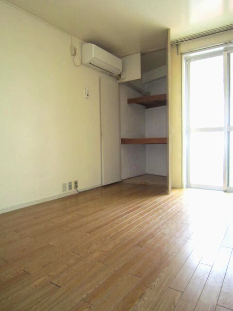 物件内観写真12　(居室)