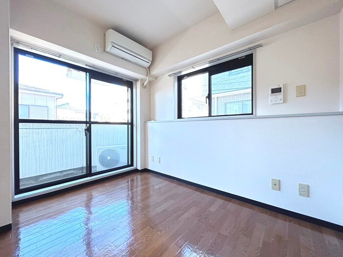 物件内観写真3　(居室)