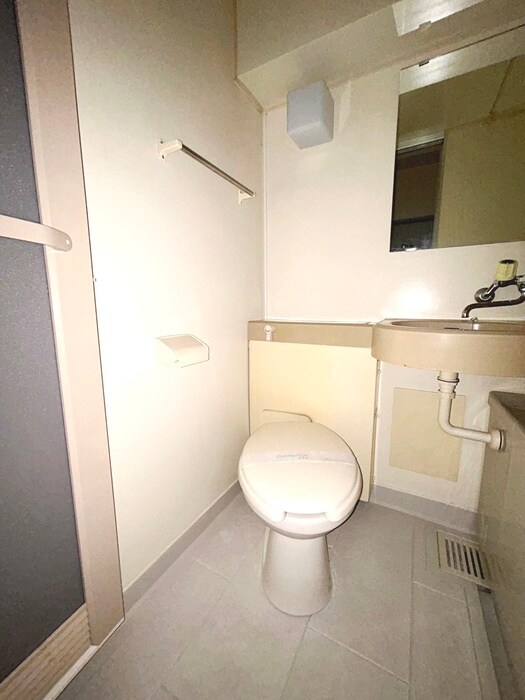 物件内観写真7　(トイレ)