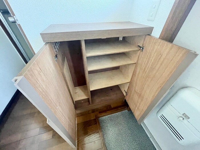 物件内観写真15　(靴箱)