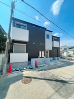 建築中