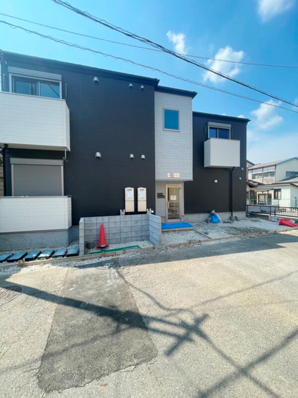 建築中