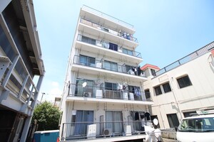 伊藤マンション外観写真