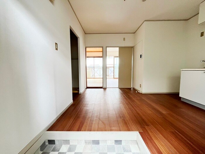 物件内観写真8　(居室)