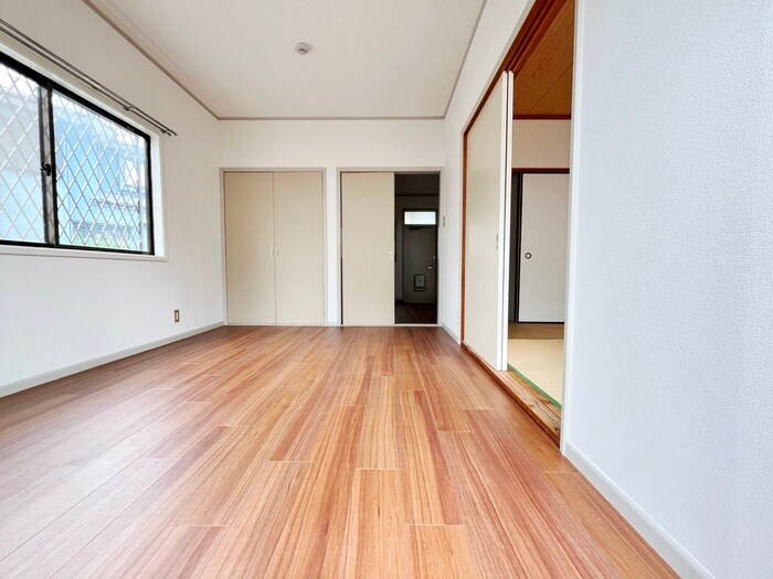 物件内観写真11　(居室)