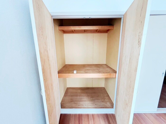 物件内観写真16　(収納)