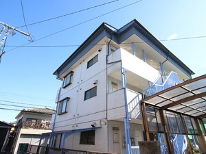 五月マンション外観写真