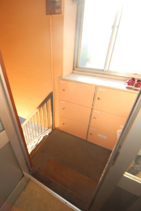 物件内観写真7　(玄関)