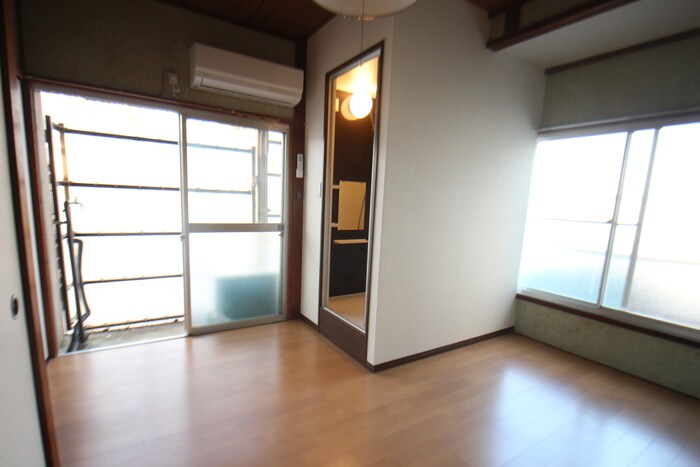 物件内観写真13　(居室)