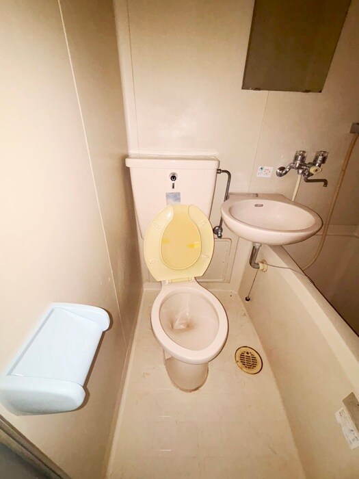 物件内観写真14　(トイレ)