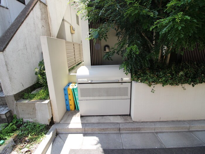 物件外観写真3　(建物設備)