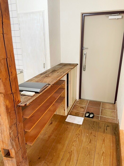 物件内観写真11　(玄関)