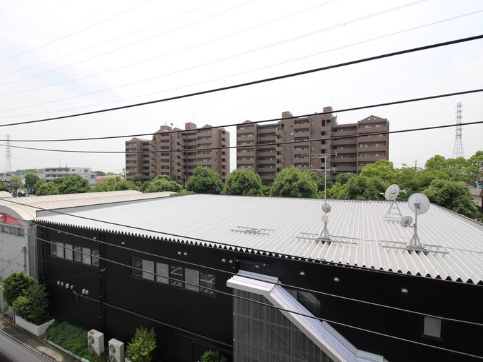 物件内観写真12　(室内からの展望)