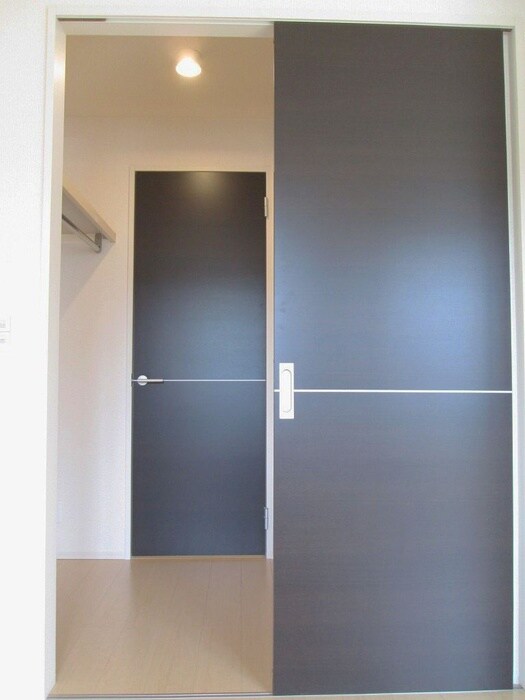 物件内観写真11　(収納)