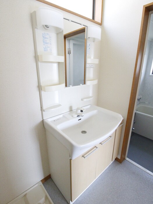 物件内観写真12　(洗面)