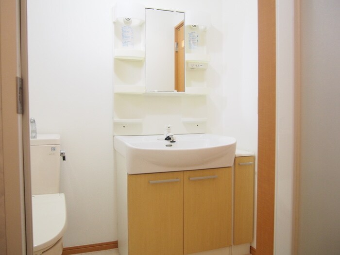 物件内観写真16　(洗面)