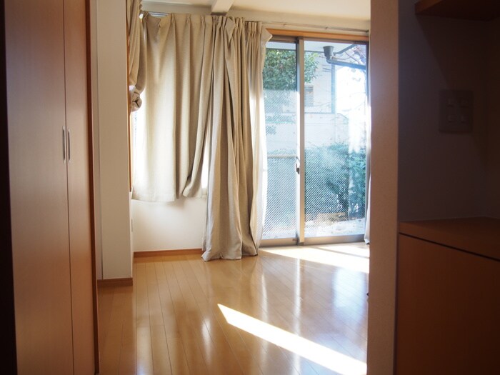 物件内観写真21　(居室)