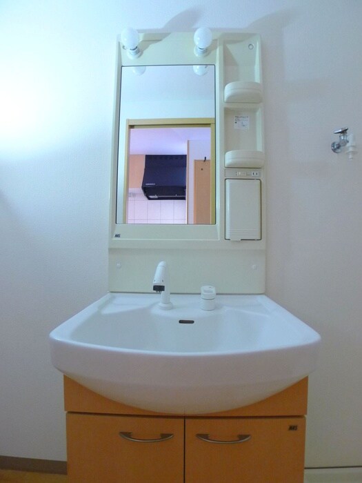 物件内観写真12　(洗面)