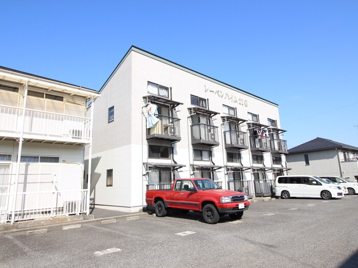 物件外観写真4　(駐車場)