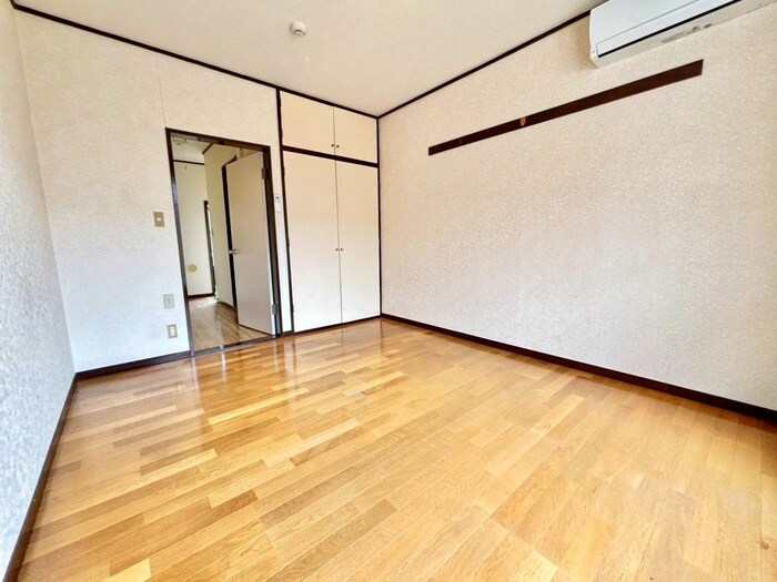 物件内観写真7　(居室)