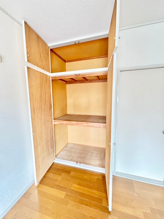 物件内観写真13　(収納)