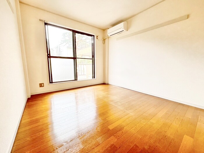 物件内観写真15　(居室)