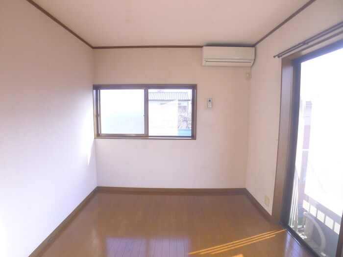 物件内観写真8　(居室)