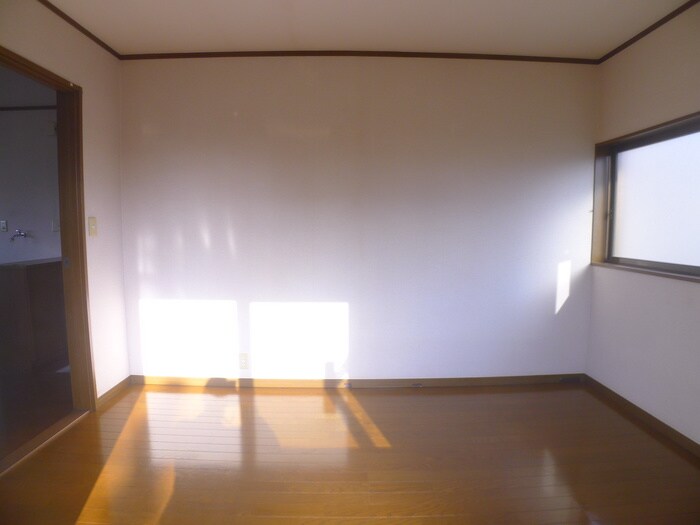 物件内観写真10　(居室)
