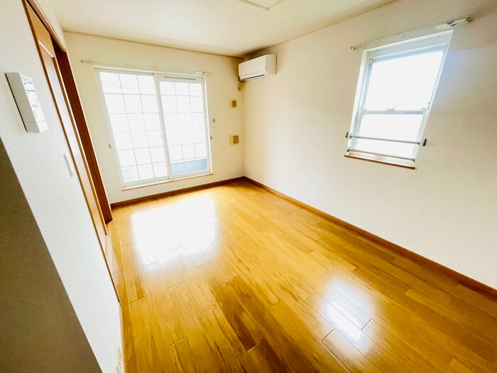 物件内観写真10　(居室)