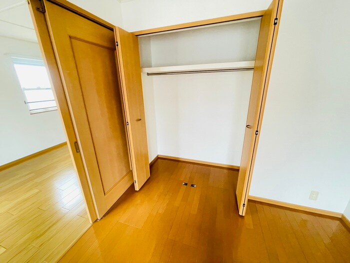 物件内観写真11　(収納)