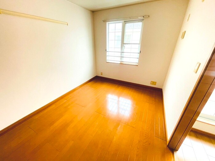 物件内観写真12　(居室)