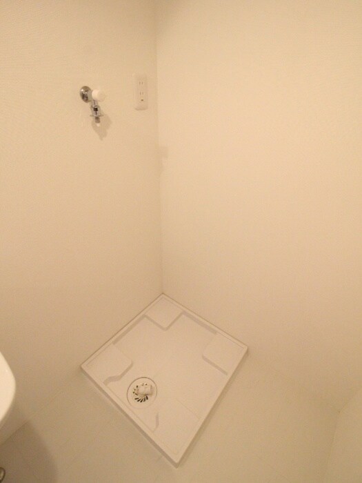 物件内観写真21　(洗濯機置場)