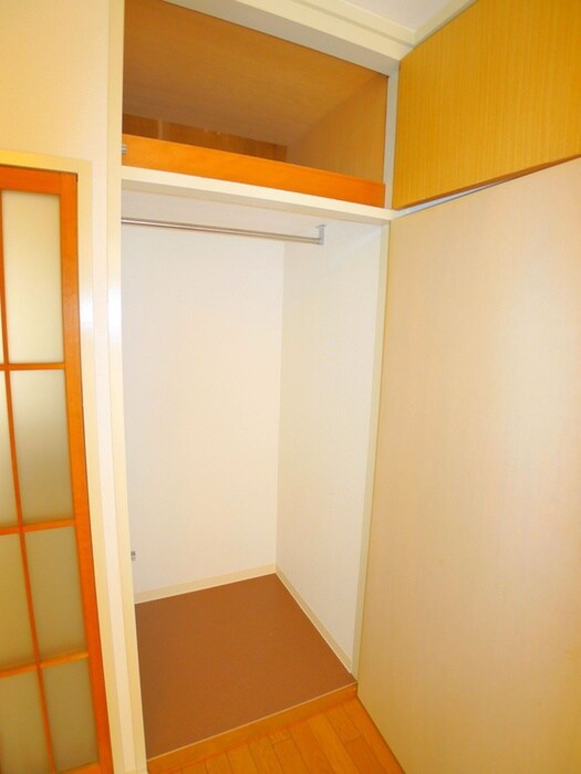 物件内観写真11　(収納)