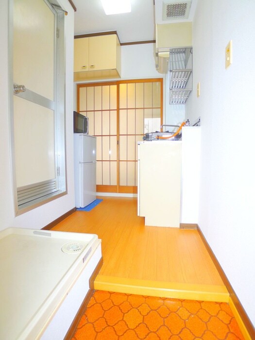 物件内観写真17　(玄関)