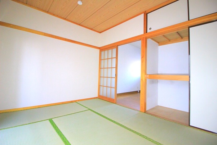 物件内観写真8　(居室)