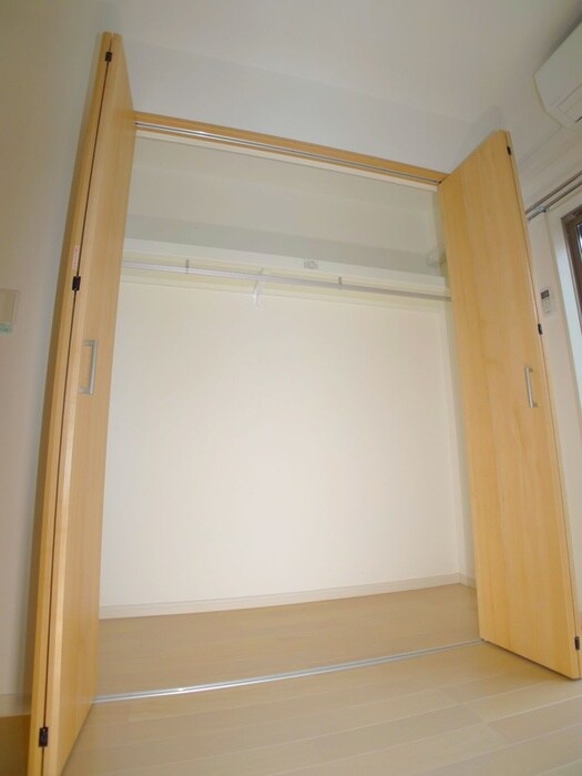 物件内観写真15　(収納)