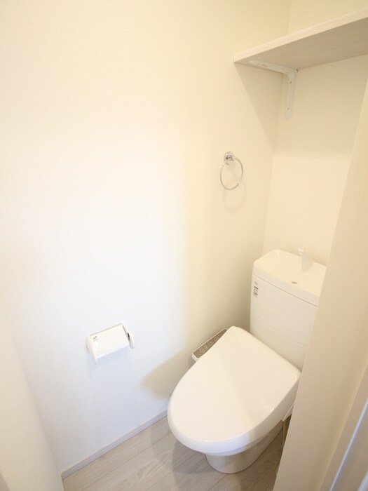 物件内観写真9　(トイレ)