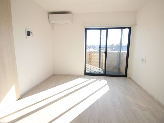 物件内観写真14　(居室)