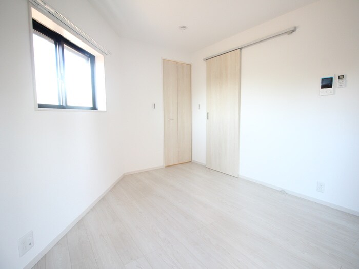 物件内観写真18　(居室)