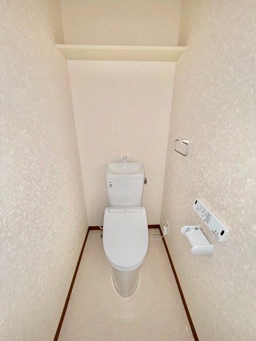 物件内観写真8　(トイレ)